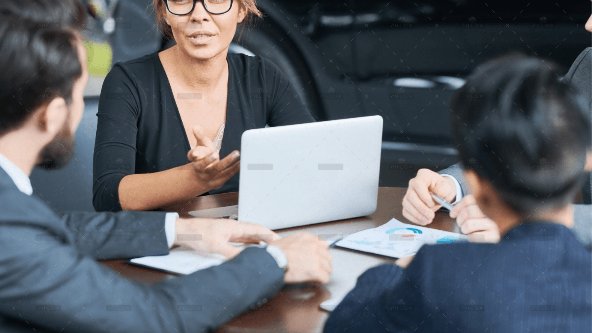 حلول التسويق الالكتروني الشاملة من ريماركتينج: نعزز تواجدك الرقمي عبر تحسين محركات البحث، إدارة الحملات الإعلانية، صناعة المحتوى وبناء الهوية البصرية.